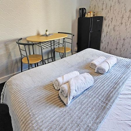 Spacious Room Londra Dış mekan fotoğraf